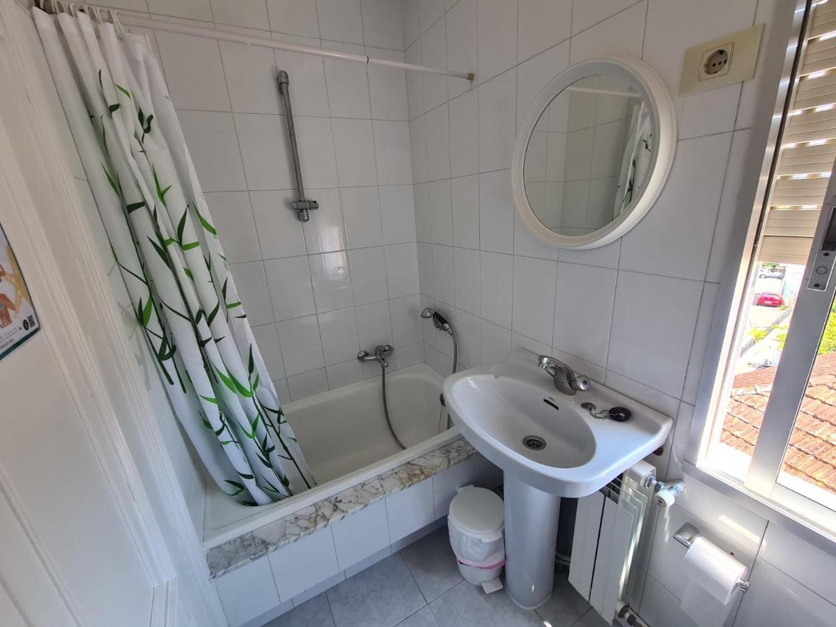מלון Louro Hostal Playa Atlantica מראה חיצוני תמונה