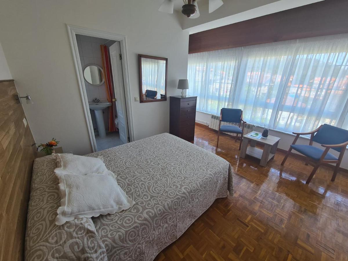 מלון Louro Hostal Playa Atlantica מראה חיצוני תמונה