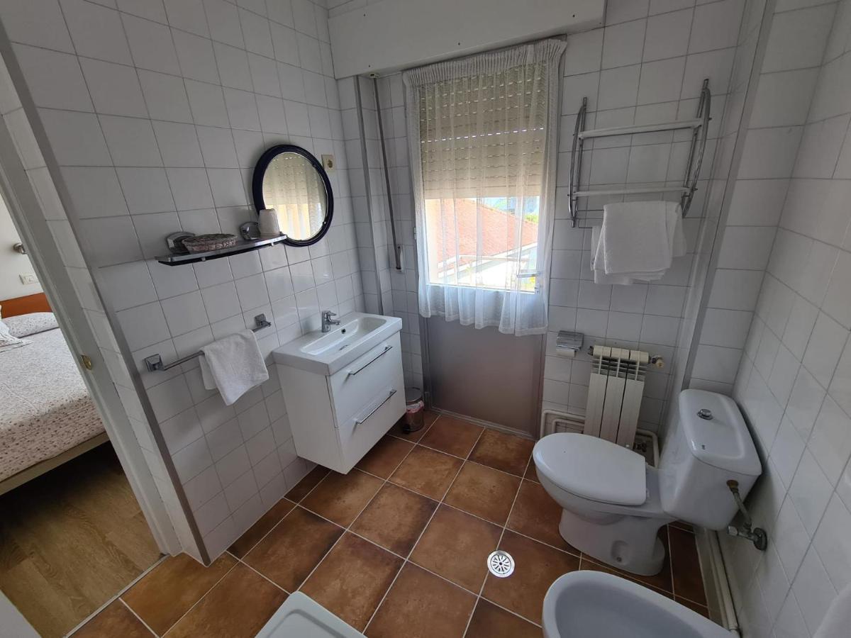מלון Louro Hostal Playa Atlantica מראה חיצוני תמונה