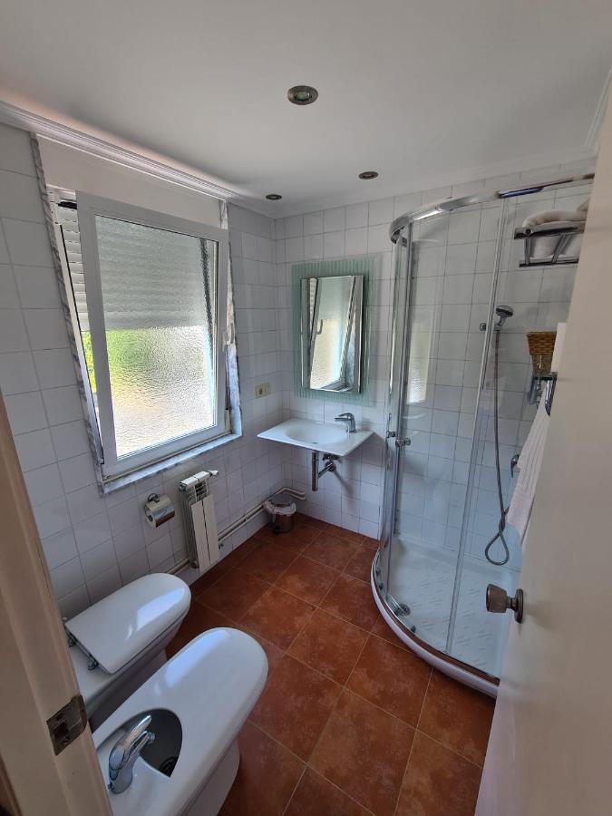 מלון Louro Hostal Playa Atlantica מראה חיצוני תמונה