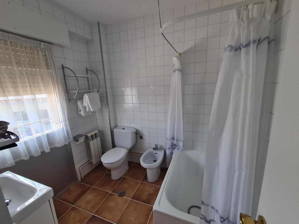 מלון Louro Hostal Playa Atlantica מראה חיצוני תמונה