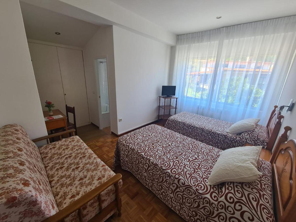 מלון Louro Hostal Playa Atlantica מראה חיצוני תמונה