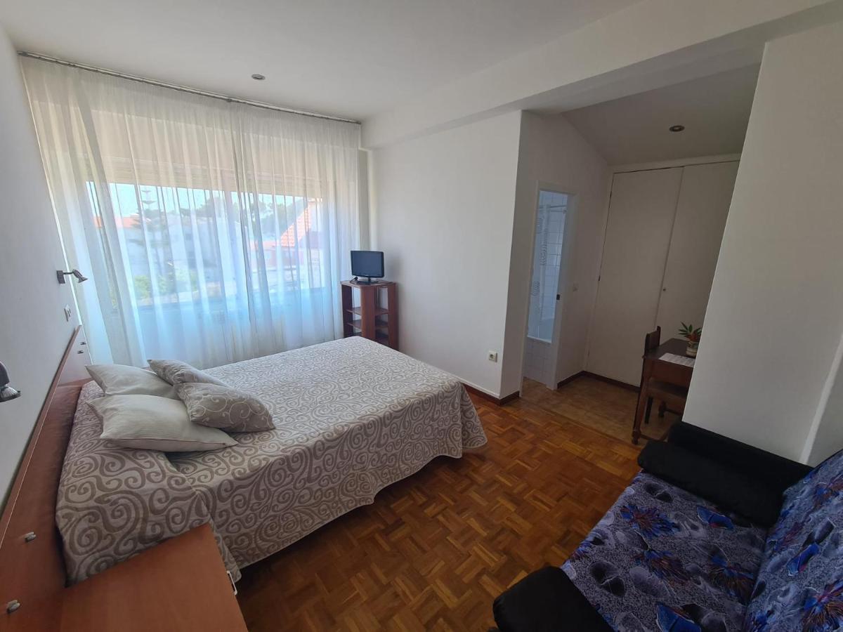 מלון Louro Hostal Playa Atlantica מראה חיצוני תמונה