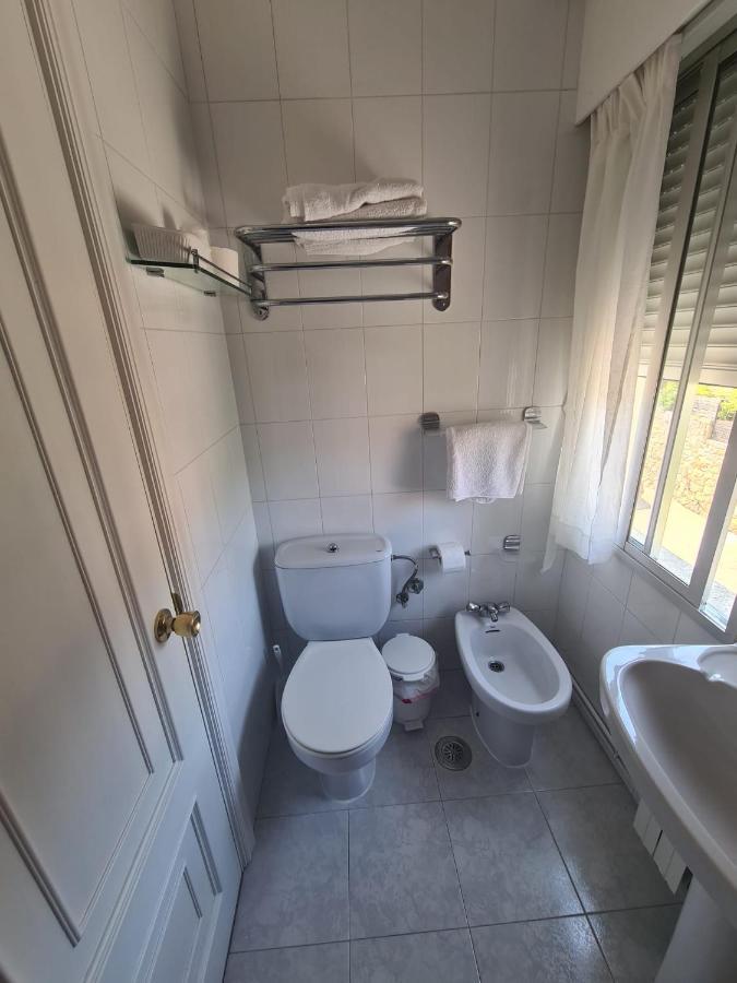 מלון Louro Hostal Playa Atlantica מראה חיצוני תמונה