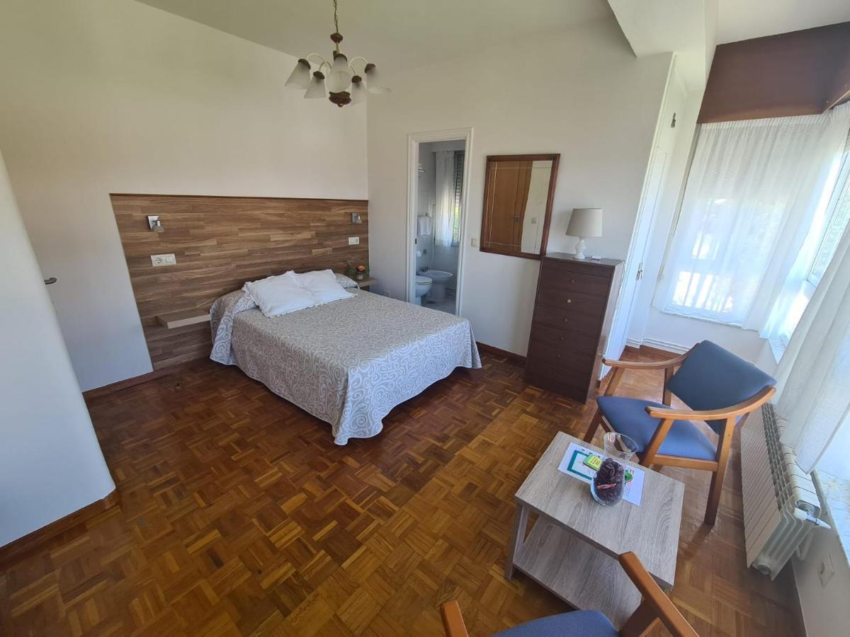 מלון Louro Hostal Playa Atlantica מראה חיצוני תמונה