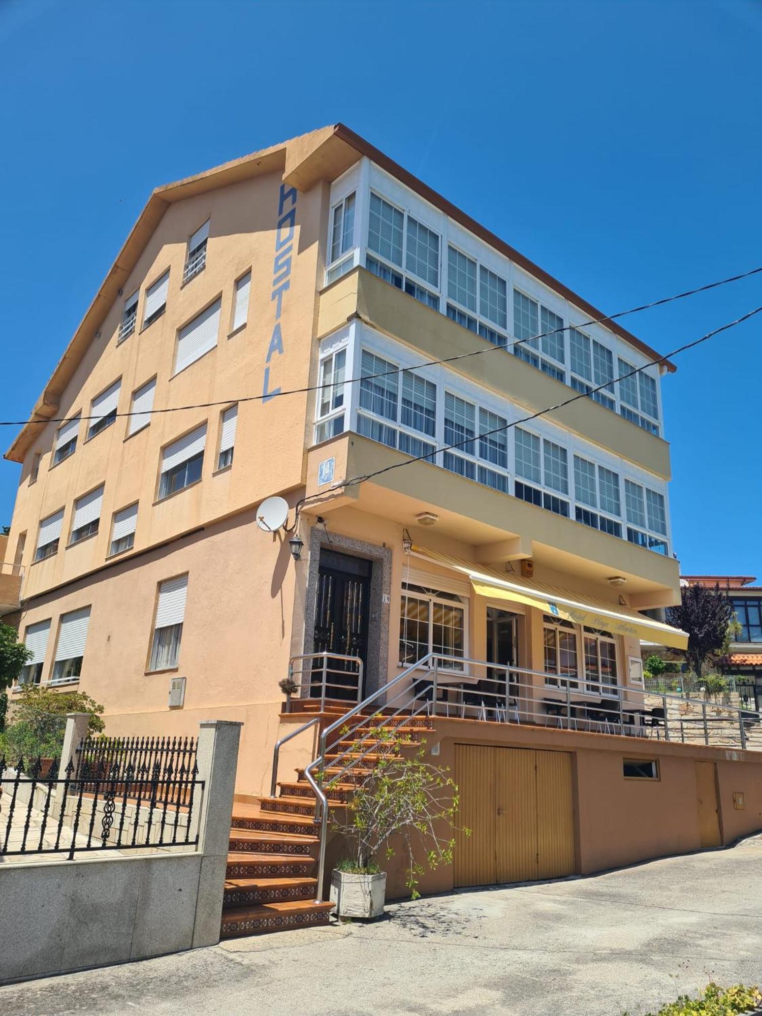 מלון Louro Hostal Playa Atlantica מראה חיצוני תמונה